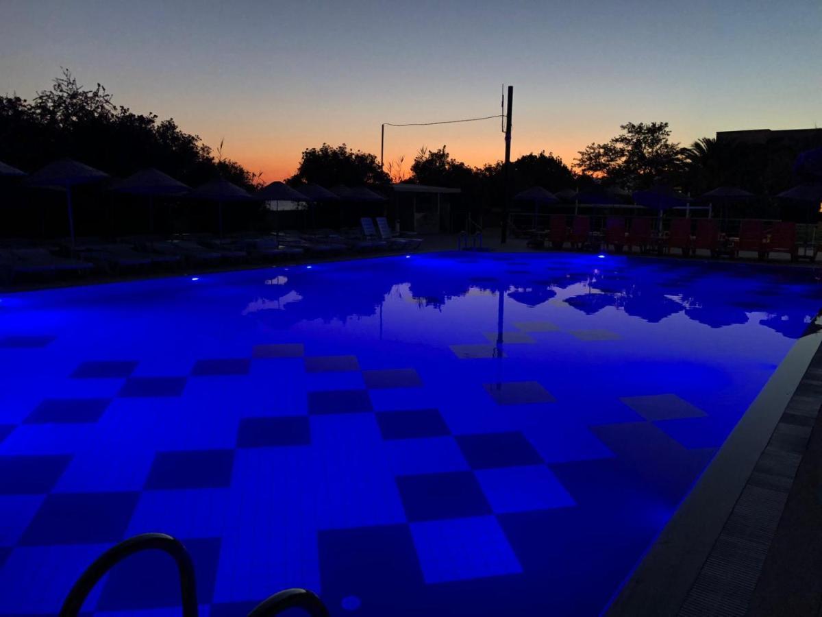 Отель Afytos Oeren Park Mtk Экстерьер фото